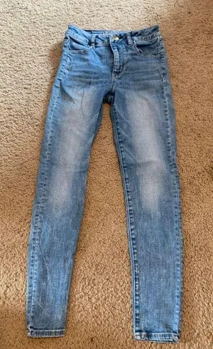 American Eagle Jeans thumbnail 1
