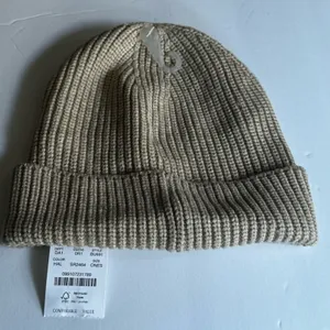 JCrew Women’s Knitted Cold Weather Hat One Size thumbnail 1