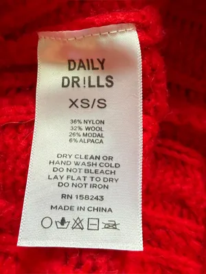 Daily Drills Knit Shorts in Red Size XS/S thumbnail 8