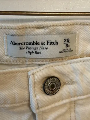 Abercrombie & Fitch The Vintage Flare High Rise Jeans in Cream thumbnail 4