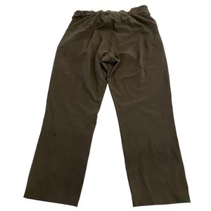 Lululemon On The Fly Crop Pants in Dark Olive size 6‎ thumbnail 4