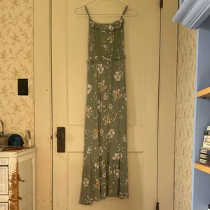 Promesa Sage Green Floral Maxi Dress with White and Yellow Flowers thumbnail 2