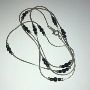 Vintage Silver Tone & Black Beaded Dainty Necklace thumbnail 6