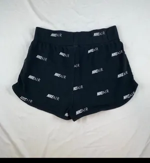 Nike shorts thumbnail 5