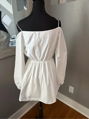 superdown x Revolve Leia Off Shoulder White V Neck Cotton Mini Dress XS thumbnail 4