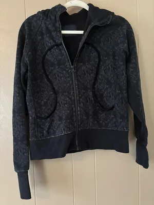 Lululemon Fleece Lined Hiver 2013 Scuba Hoodie size 8 thumbnail 1