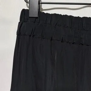 Aritzia Babaton Plisse Crinkled Satin Pull-On Pants Black Size Small thumbnail 11