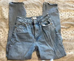 ZARA Jeans thumbnail 1