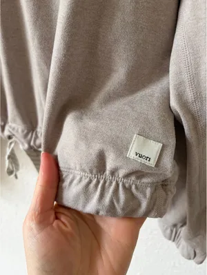 Vuori Halo Relaxed Half Zip Pullover Oyster Heather Size Medium Sporty Neutral thumbnail 3