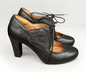 Clarks Artisan Sz 5.5 Platform Pumps Black Leather Laces Academia Preppy Witchy thumbnail 1
