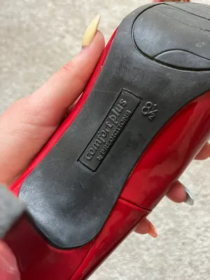 Comfort plus Red Heels thumbnail 4