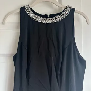 Mac Duggal‎ NWT Stunning Embellish Neck Sweep Train Trumpet Gown Size 4 Black thumbnail 5
