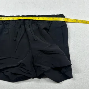 The North Face Women’s Black Running Shorts Size M Elastic Waist Athletic thumbnail 4