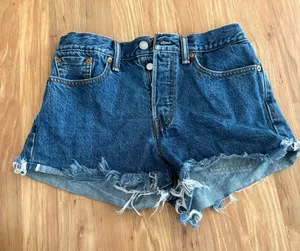Levi’s Strauss Denim Distressed Women Shorts thumbnail 1