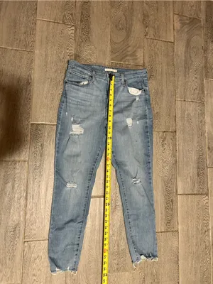 Levi’s 721 high rise skinny Light Blue Distressed Women's Jeans- size 32 (14) thumbnail 8