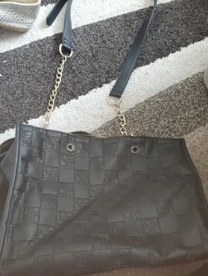 Steve Madden Black Women's Shoulder Bag with Gold Chain Accents Only Long Starp thumbnail 1