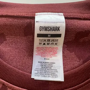 Gymshark Adapt Camo Seamless Long Sleeve Crop Top Size Medium thumbnail 4