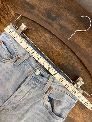 Levi’s Ribcage Straight Ankle Button Fly Jeans Size 26 thumbnail 10
