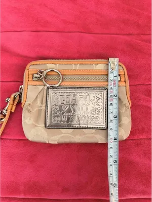 Vintage Tan and Orange Coach Poppy Camera Wristlet Wallet thumbnail 5