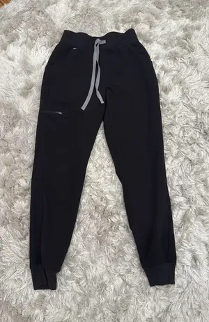 FIGS Scrub Pants thumbnail 1