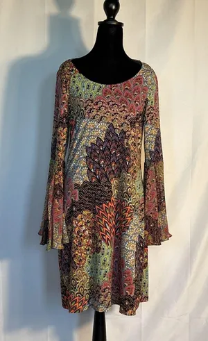 MSK Printed Bell- Sleeves Shift Dress with opening at elbow. Pullover Scoop Neck thumbnail 1