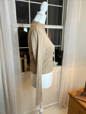 American Eagle Outfitters Lightweight Mock Neck Long-Sleeve Top in Taupe size L. thumbnail 4