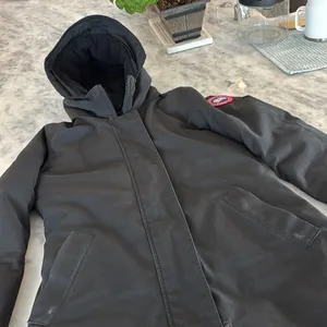 Canada Goose Parka thumbnail 1