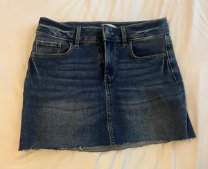 Dark Wash Mini Skirt Blue Size XS thumbnail 1