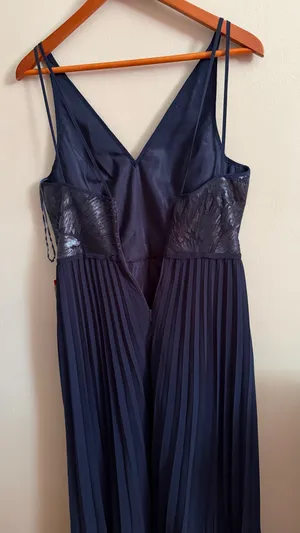 Formal dress New thumbnail 4