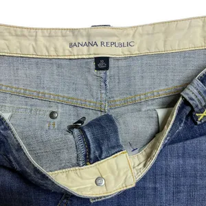 Banana Republic Y2K Medium Wash Denim Raw Hem &‎ Distressed Jean Skirt Size 10 thumbnail 5
