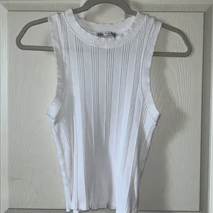 ZARA‎ Collection Women’s Ribbed White Fitted Layering Tank Top Size L thumbnail 4