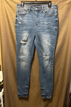 Judy Blue Multicolor Embroidery Pocket High Waist Skinny Jeans Size 11/30 thumbnail 1