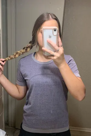 Lululemon shirt thumbnail 1
