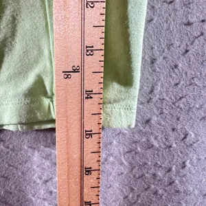 1057 |‎ Wilfred Free Aritzia Slim Fit Orbit Crop Top Tank Lime Green Womens M thumbnail 4