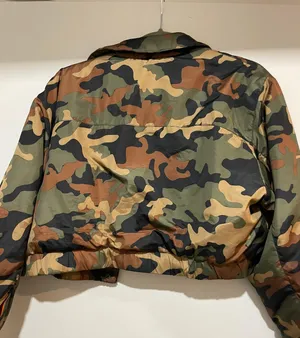 ZARA cropped Camo Puffer jacket thumbnail 3
