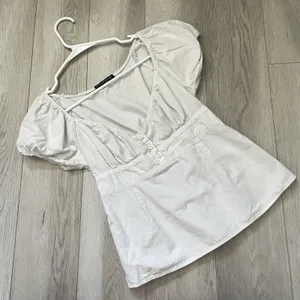 Brandy Melville Top milkmaid striped crop blair womens White (one size) coquette thumbnail 2