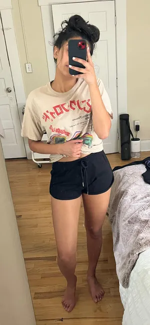 Black shorts thumbnail 3