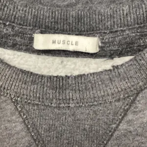 Abercrombie & Fitch muscle sweatshirt. Small. Retails $80 thumbnail 6