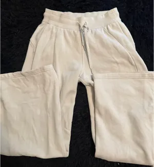 Lululemon Scuba Sweatpants thumbnail 3