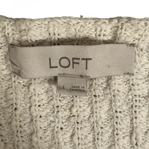 Women’s Loft Light Cream White Casual Long Sleeve V Neck Sweater thumbnail 5