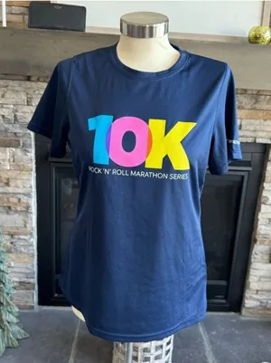 Brooks 10k rock n roll marathon series in training shirt thumbnail 1