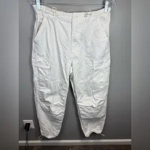 Brandy Melville Women's/Junior's White Jemma Cargo Pants Size M/L‎ thumbnail 2
