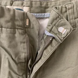 Old navy shorts thumbnail 4