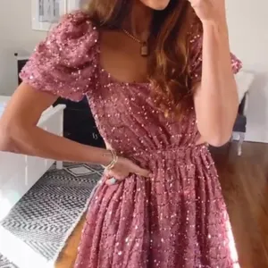Elliatt Aubree Puff‎ Sleeve Sequin Metallic Midi Dress Size XS thumbnail 1