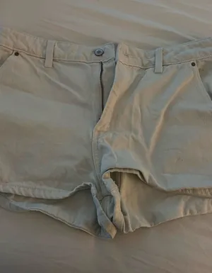 Zara white denim shorts thumbnail 1