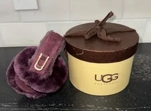 Vintage UGG Australia earmuffs NWOT thumbnail 1