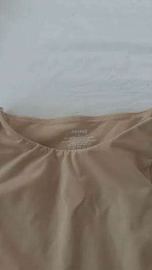 Skims bodysuit  thumbnail 4