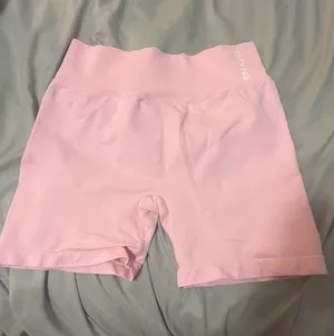 Dynamic Dyfne  Shorts thumbnail 4
