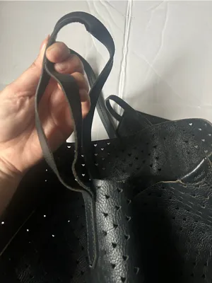 J. Crew Heart Cutout Leather Tote Bag thumbnail 8