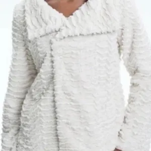 Patagonia Women's White and Cream Jacket thumbnail 1